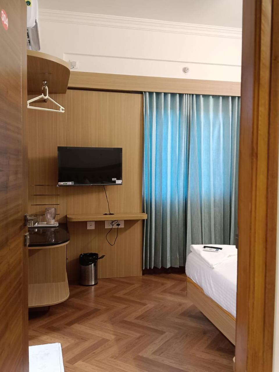 Krishna Inn บังกาลอร์ ภายนอก รูปภาพ